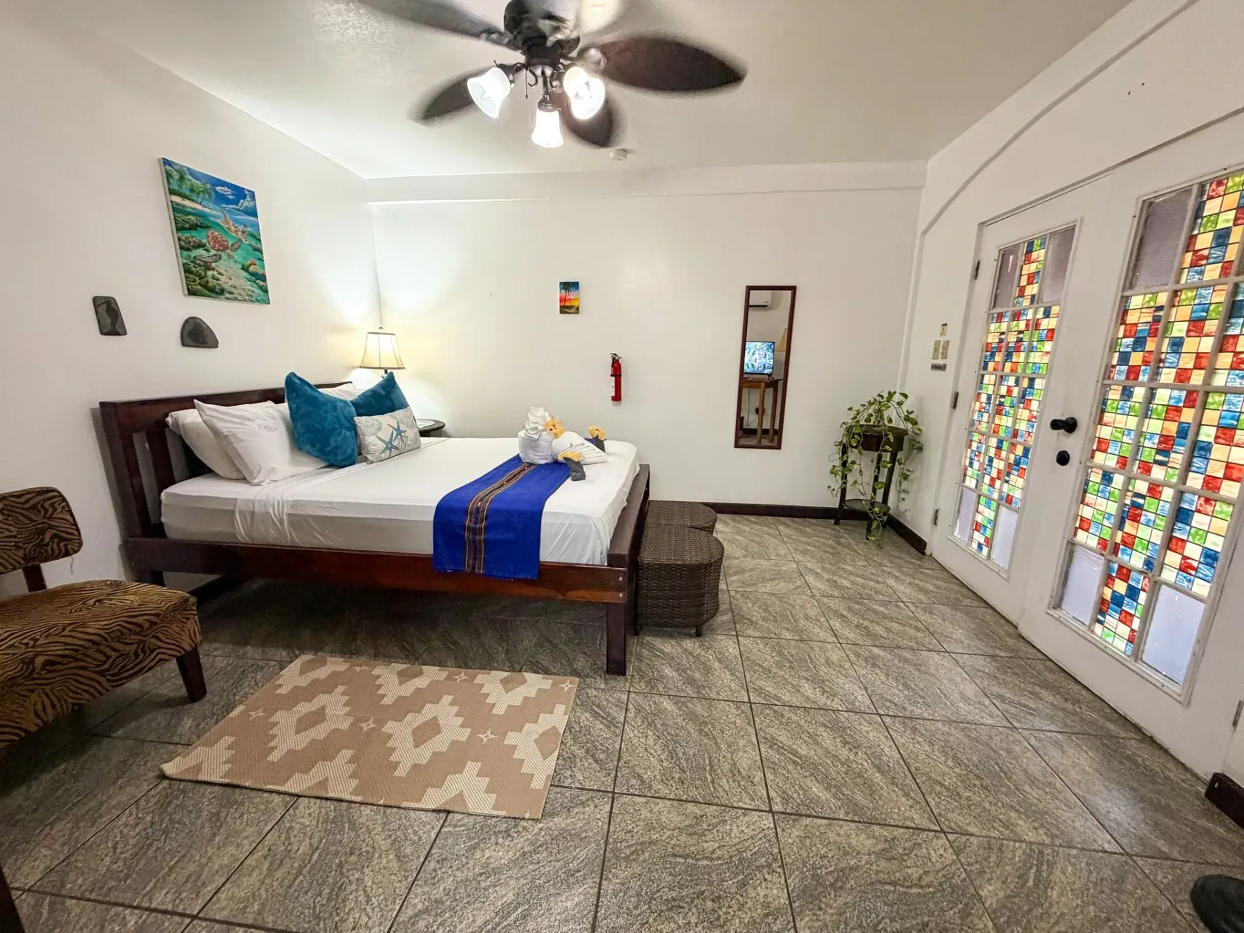 Guest room
