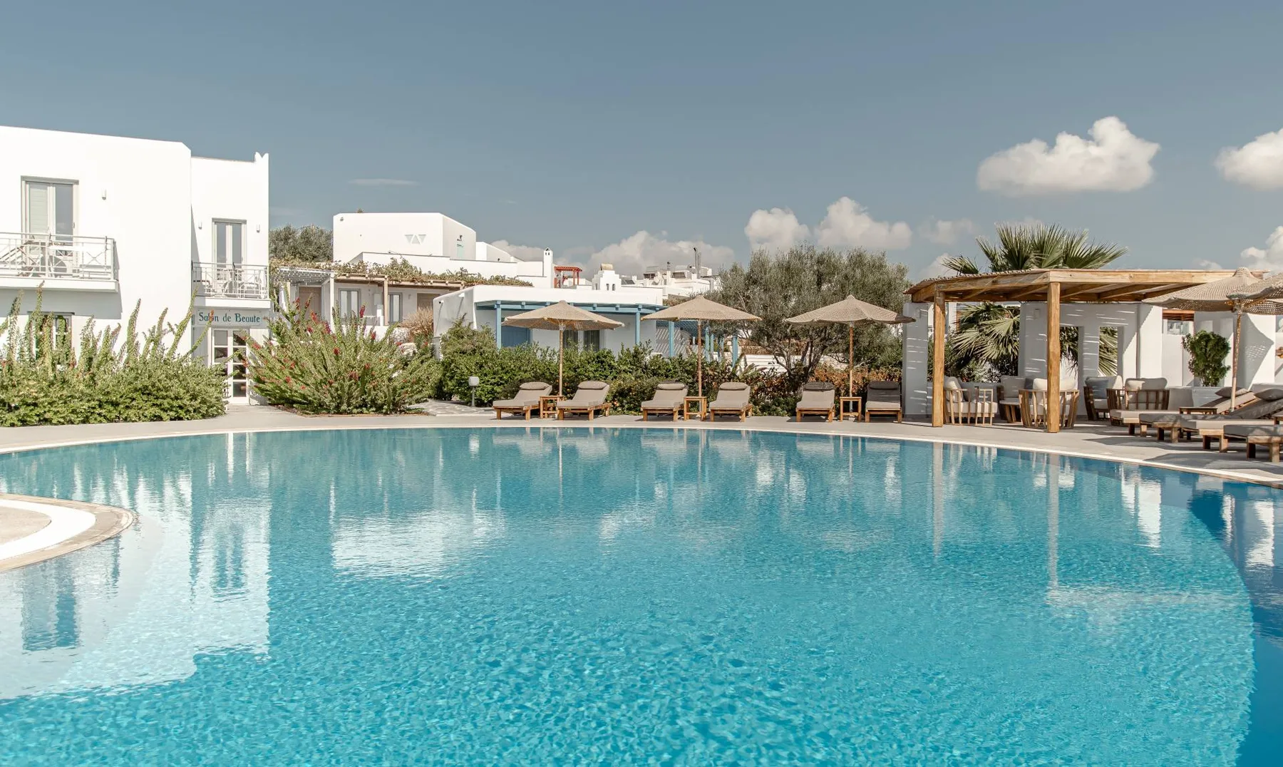 Lianos Village Hotel