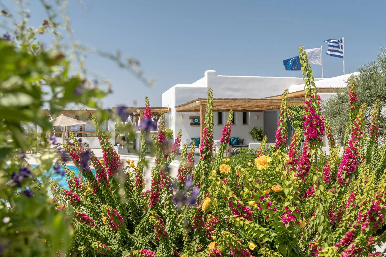Lianos Village Hotel