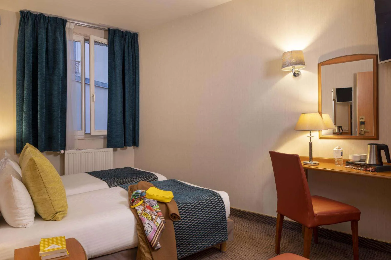 Connecting rooms