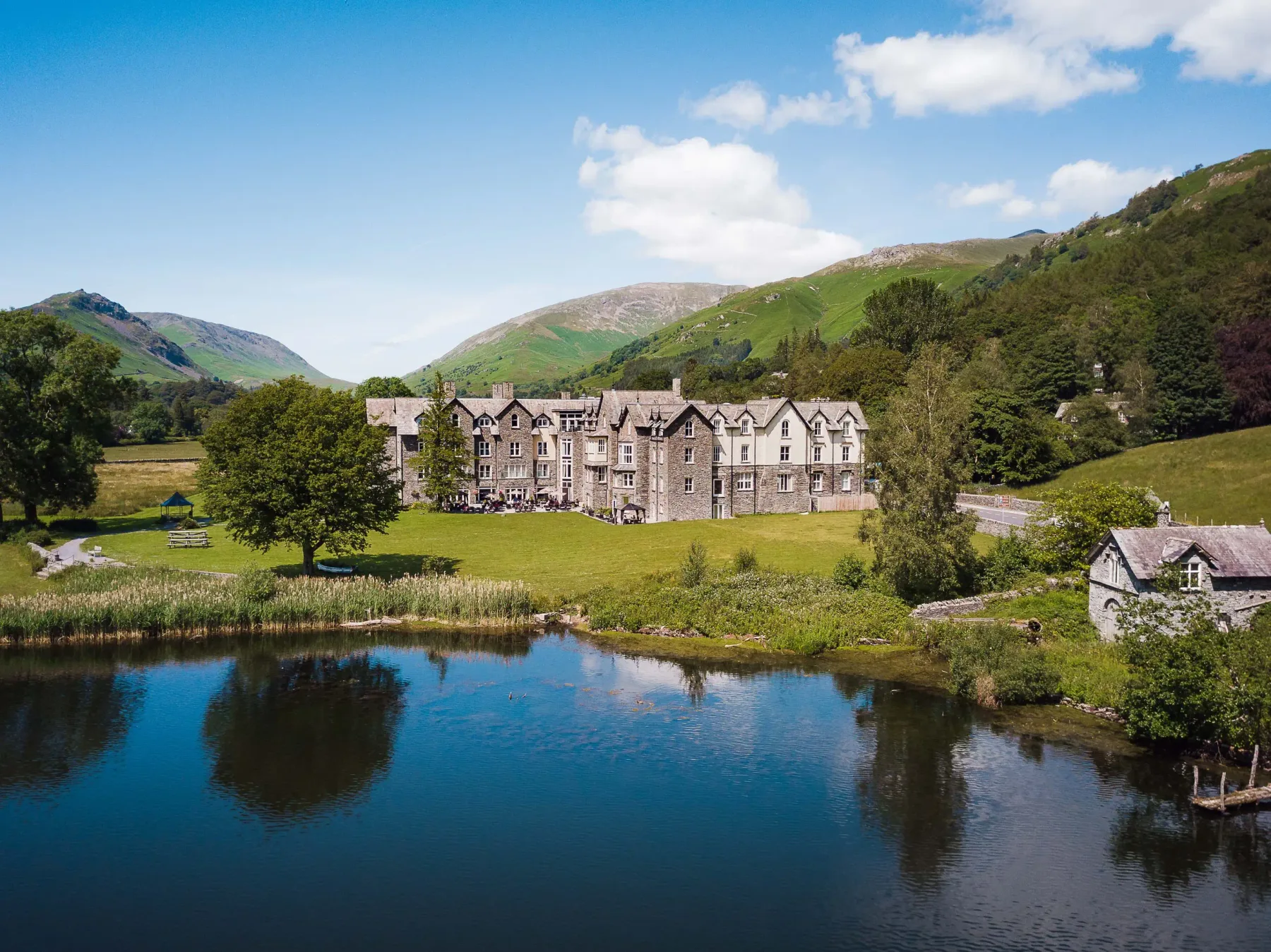 Daffodil Hotel & Spa