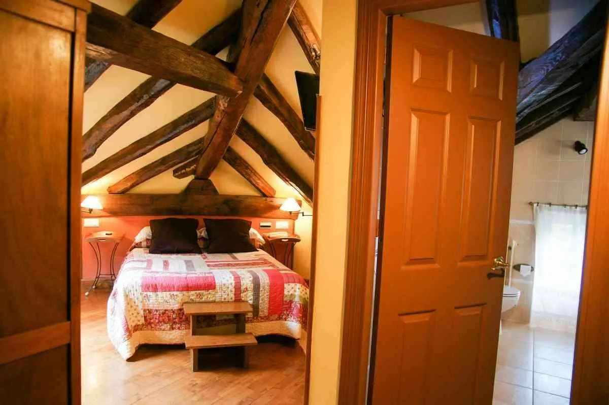 Guest room