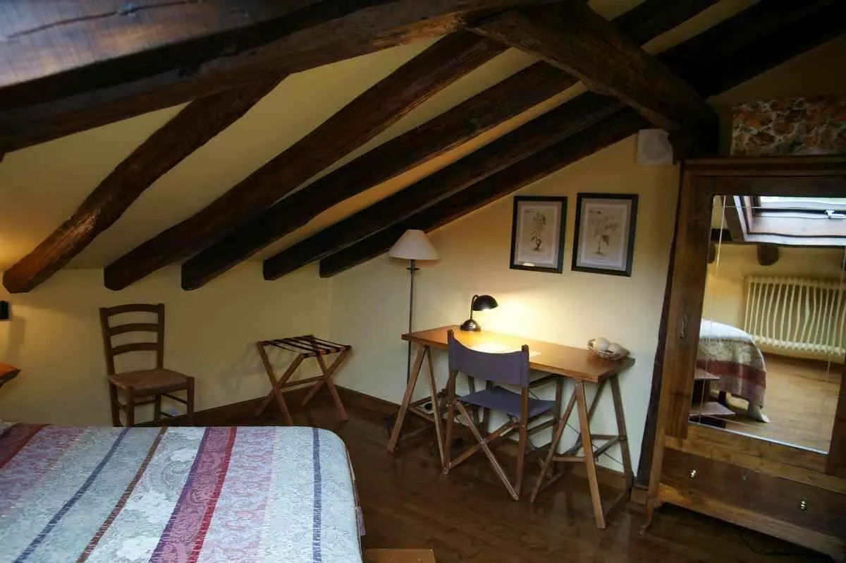 Guest room