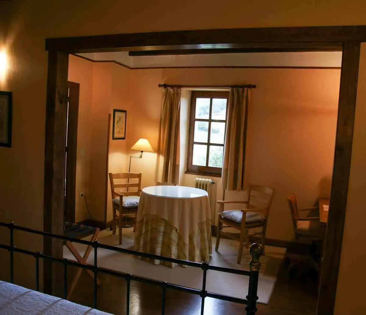 Guest room