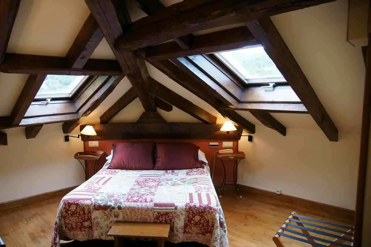 Guest room