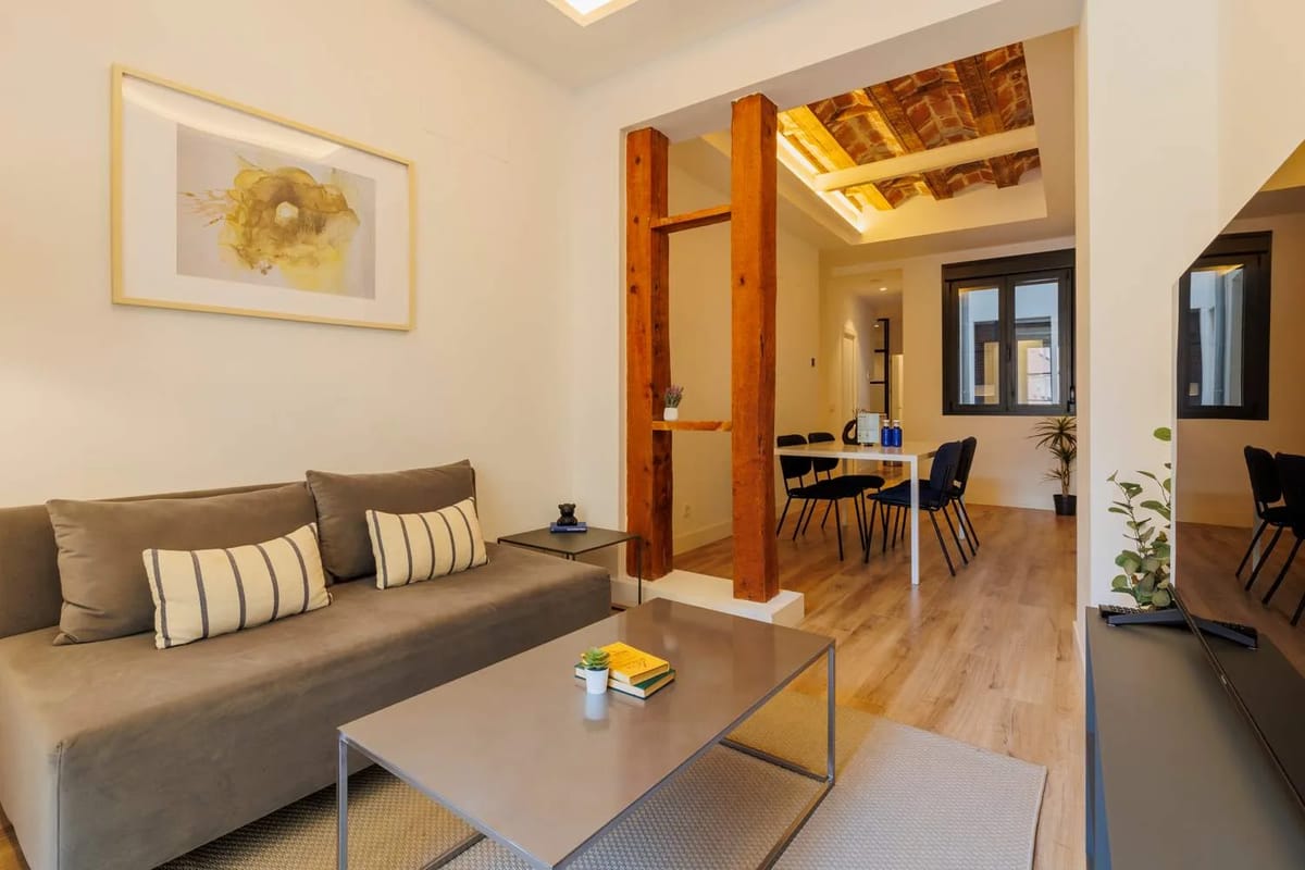 Exceptional 2BR at Palacio Real