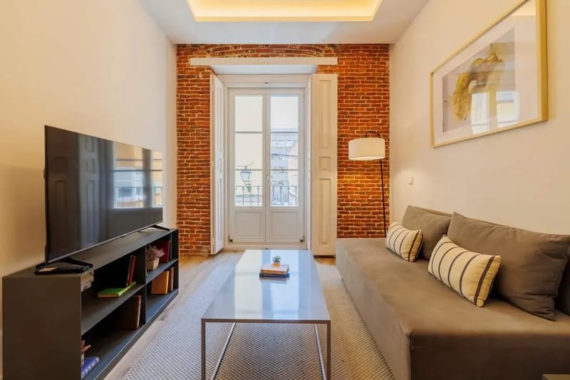 Exceptional 2BR at Palacio Real
