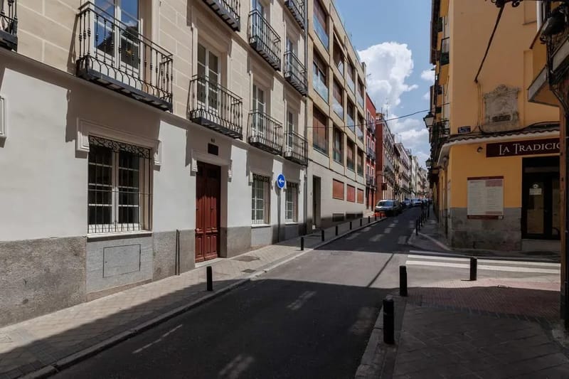Exceptional 2BR at Palacio Real