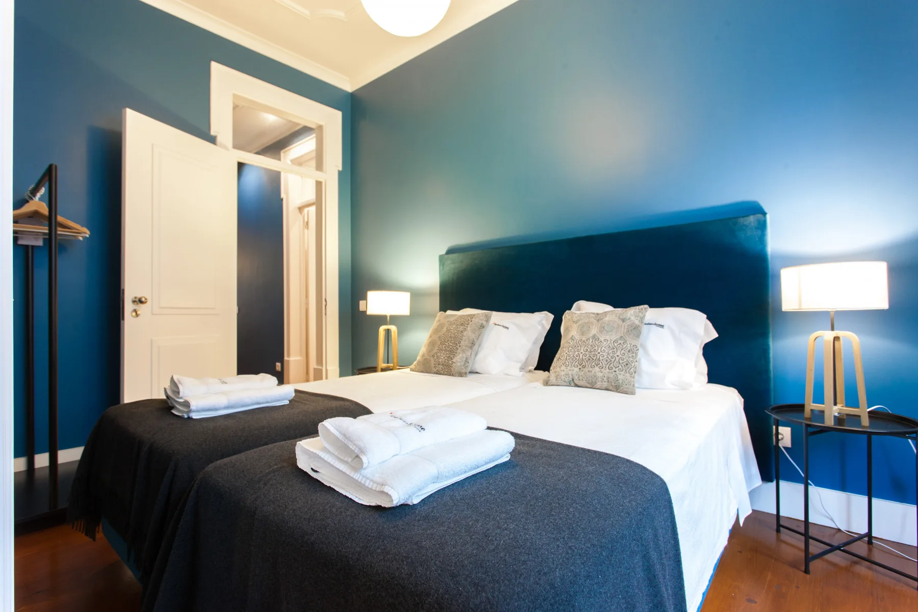 Apartment in Lisbon - FLH Baixa Blue Apartment