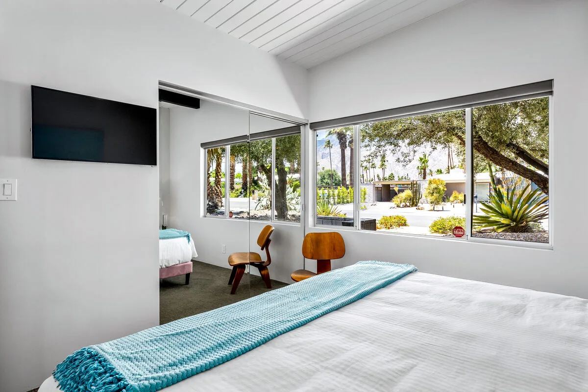Aqua House