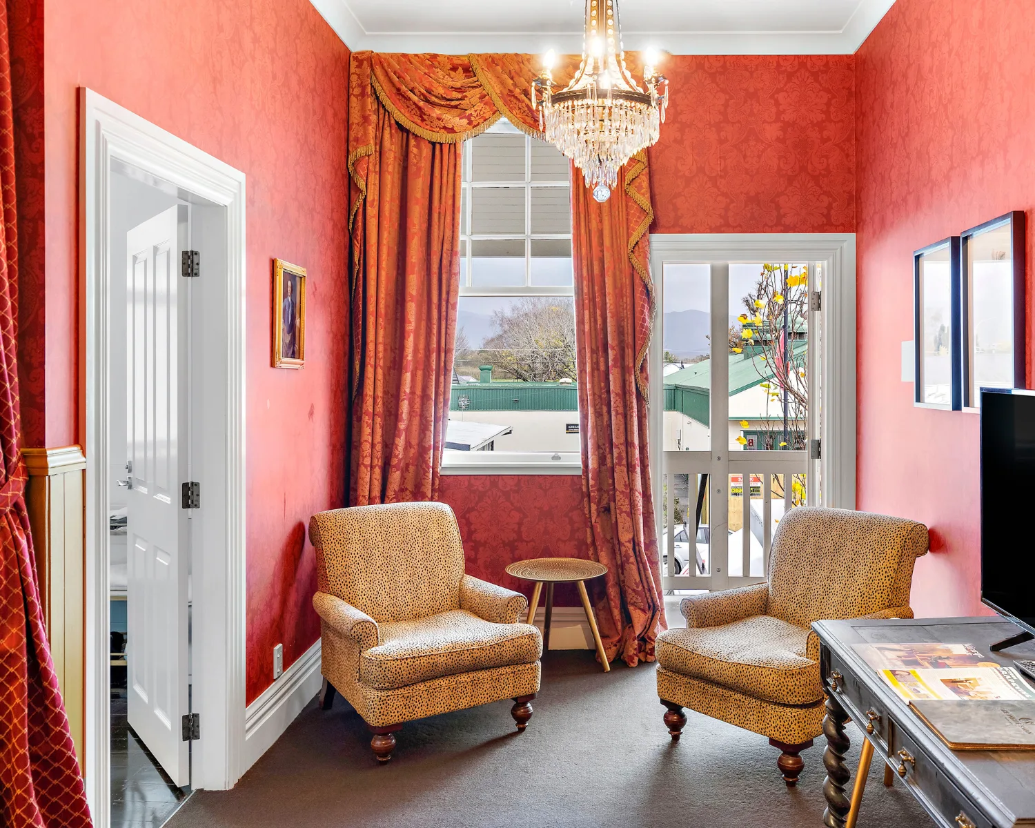 Pinot Noir Suite