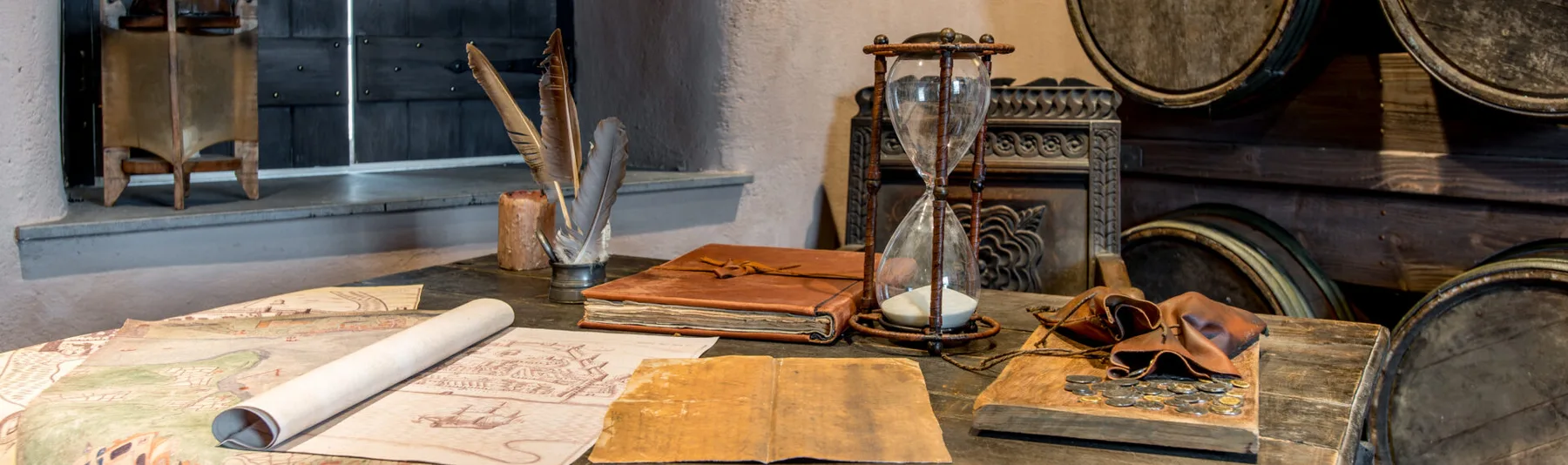 Documentos históricos de la Torre de la Puerta del Reloj
