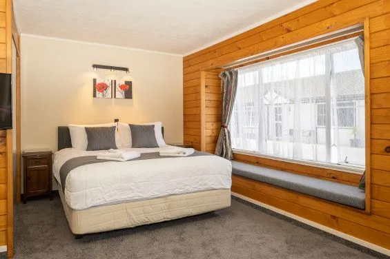 Cama del estudio con cama king