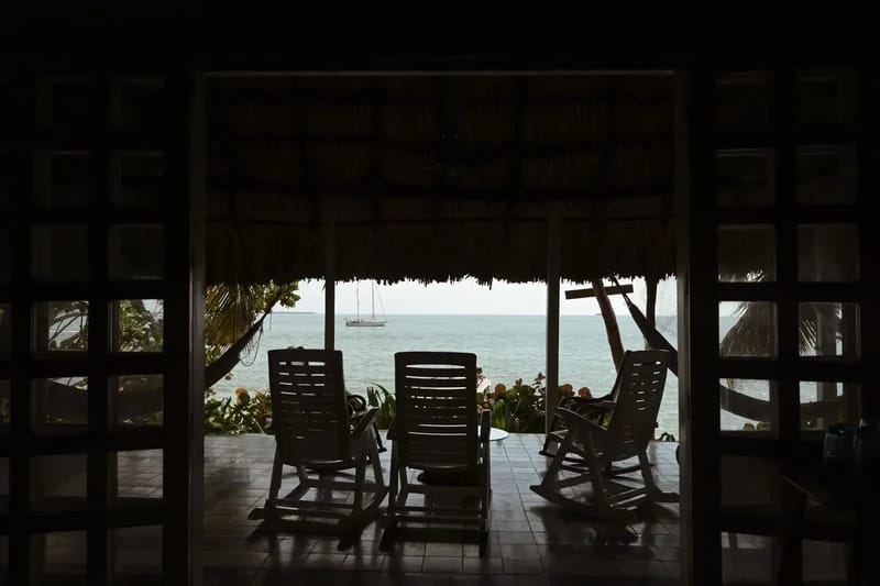 Nature & Beachfront 4BR Villa in Isla Grande