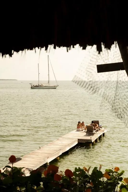 Nature & Beachfront 4BR Villa in Isla Grande