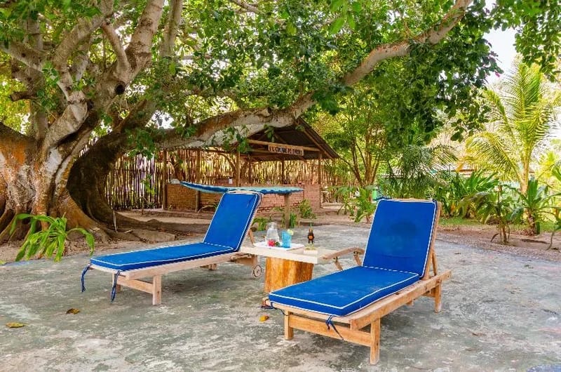 Nature & Beachfront 4BR Villa in Isla Grande