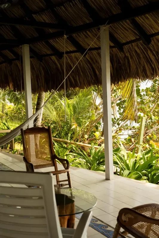 Nature & Beachfront 4BR Villa in Isla Grande