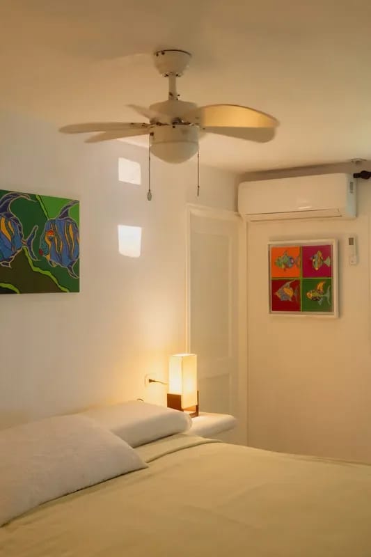 Nature & Beachfront 4BR Villa in Isla Grande