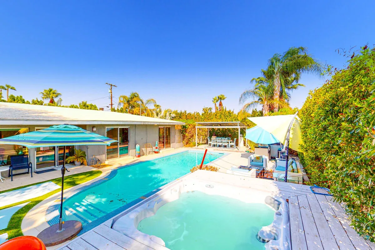 Meet Me in Palm Springs - 4146