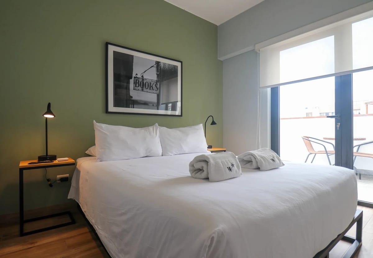 Beautiful 2BR with Terrace in Miraflores