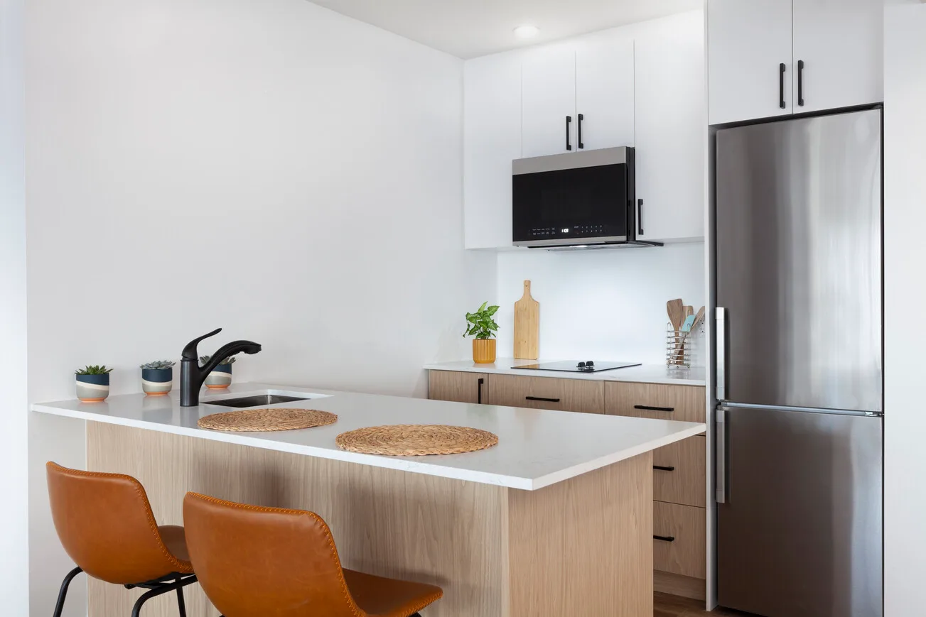 Executive Suite kitchen