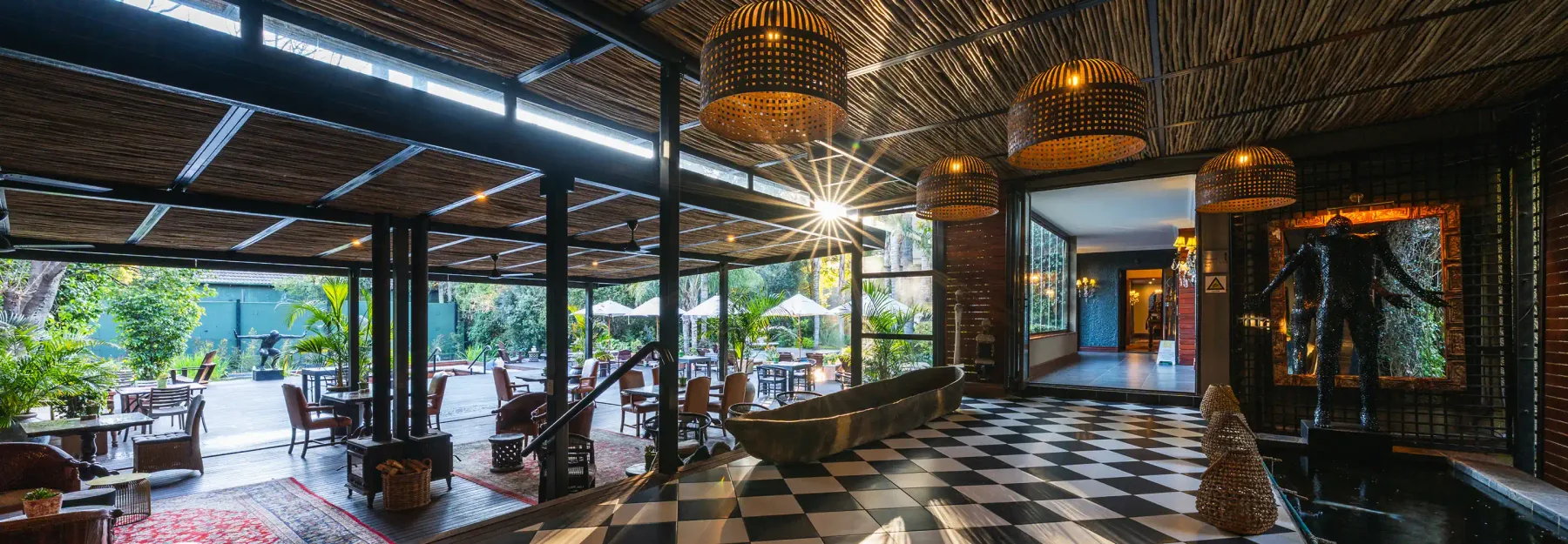 Exterior y jardines de The Residence Hotel