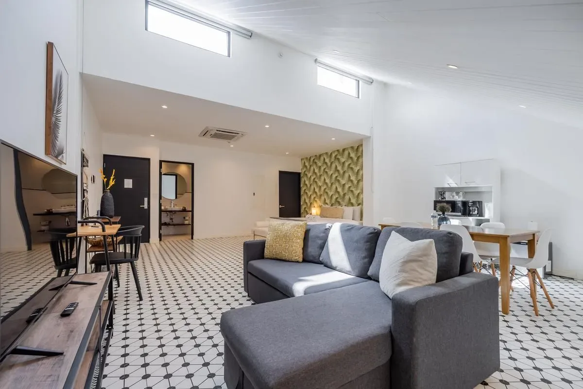 Sunny Loft in Plaza Catedral