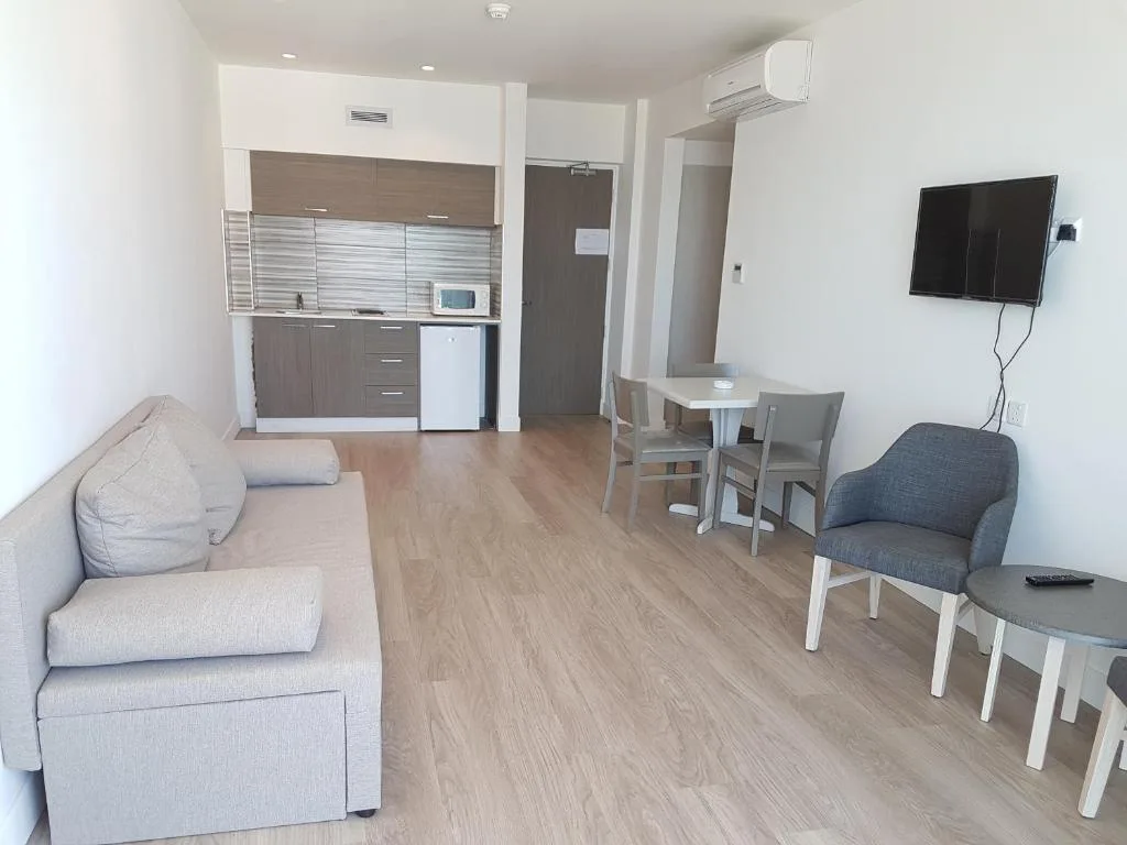 Melini Hotel Suites