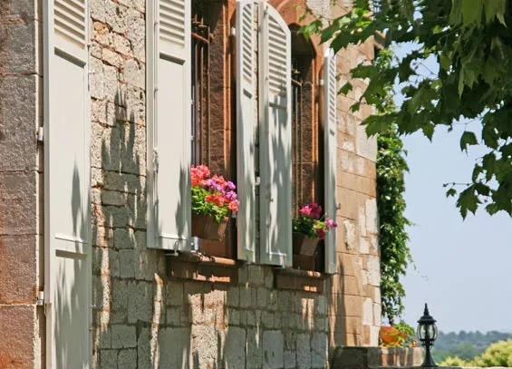 Puerta del alojamiento