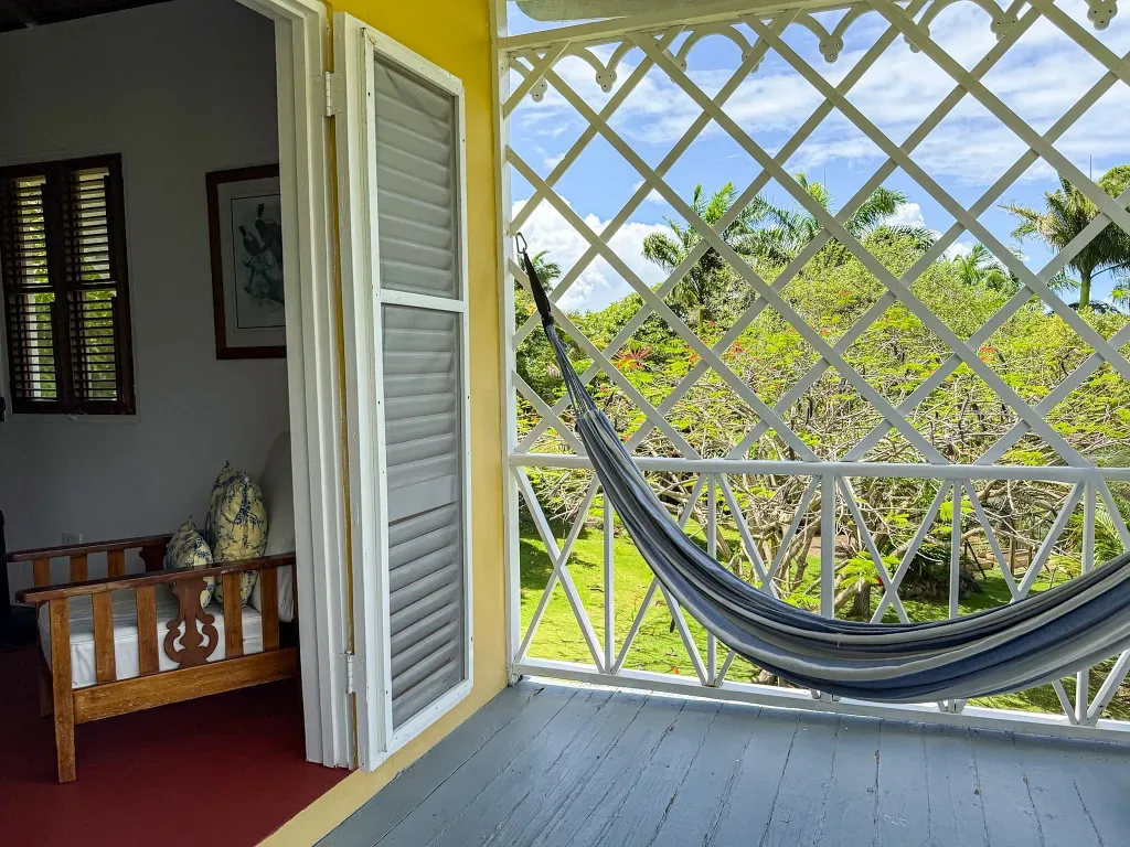 Habitación con balcón