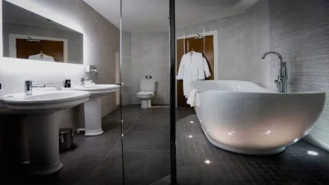 Bridal suite bathroom at Claregalway Hotel