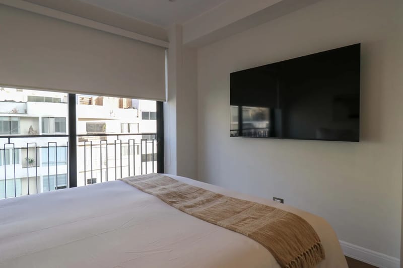 Enjoyable 2BR Stay w/ Balcony in Miraflores