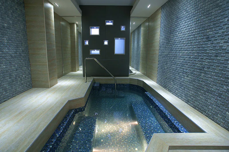 Jacuzzi