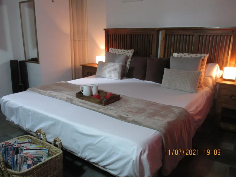Roblelacasa room