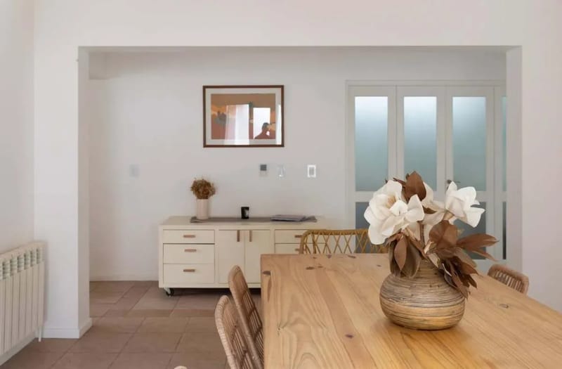 Bright 4BR Home w/ Amazing Pool in Mendoza
