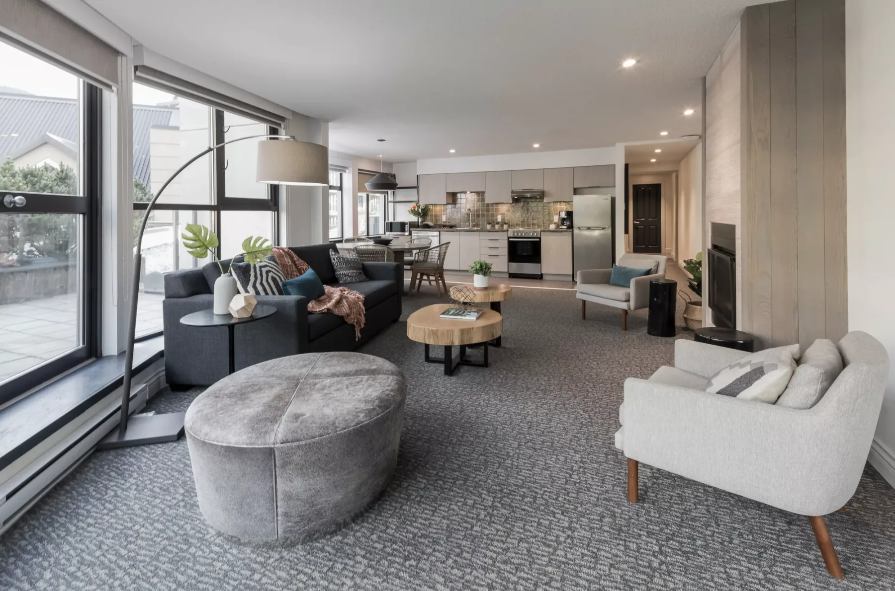 Espacio de estar de la suite de tres dormitorios
