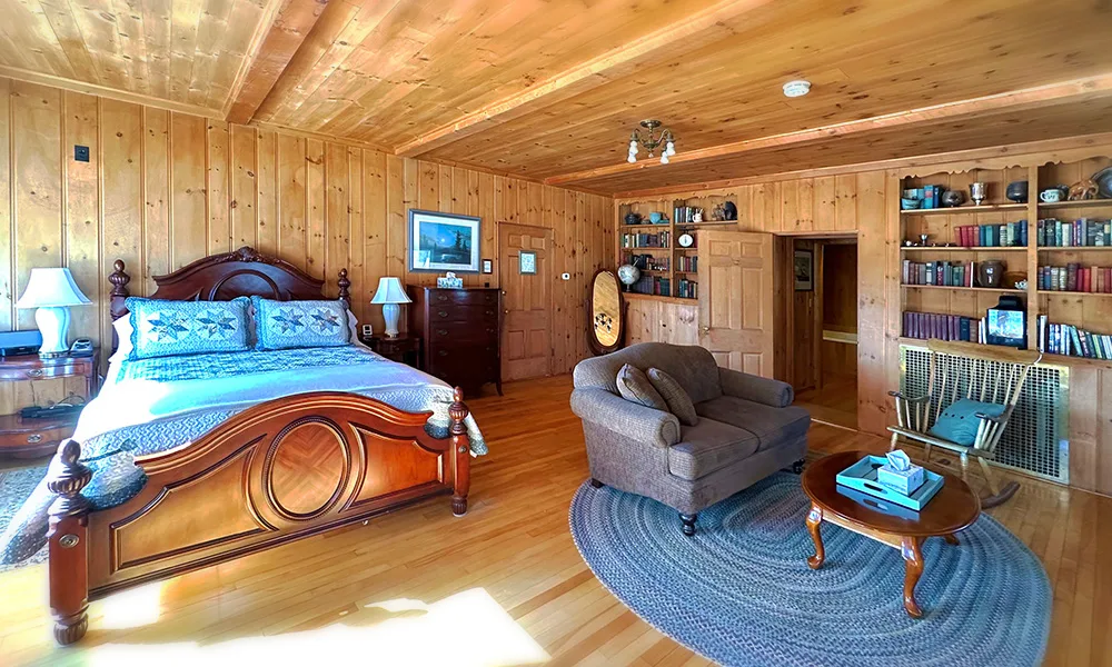Honeymoon suite