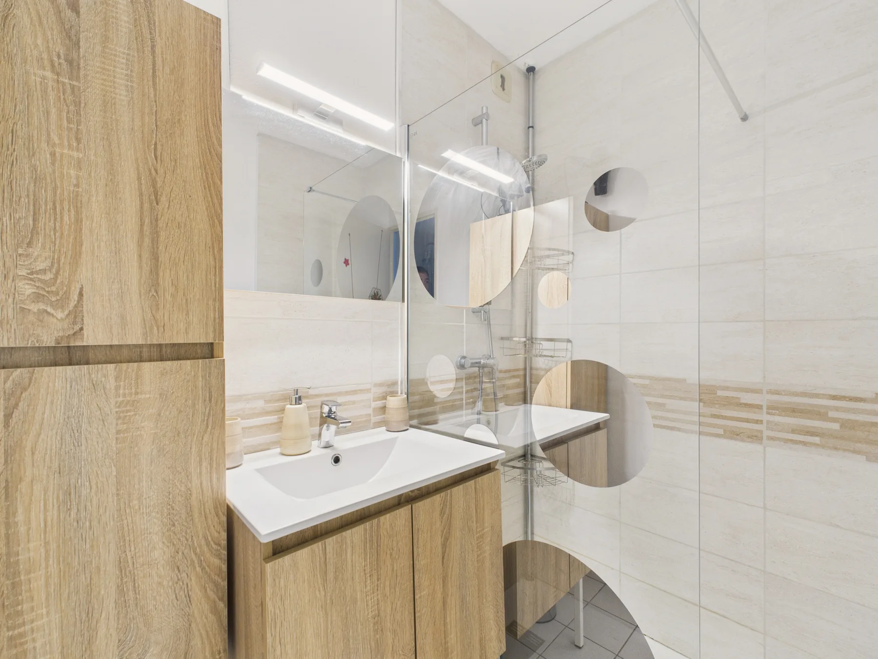 Apartment gallery photo