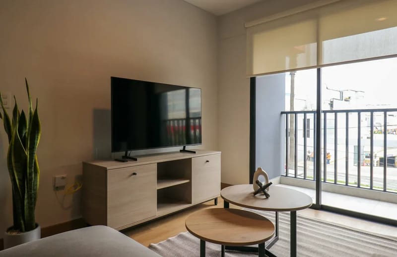 Shining 1BR w/ Perfect Balcony in Miraflores