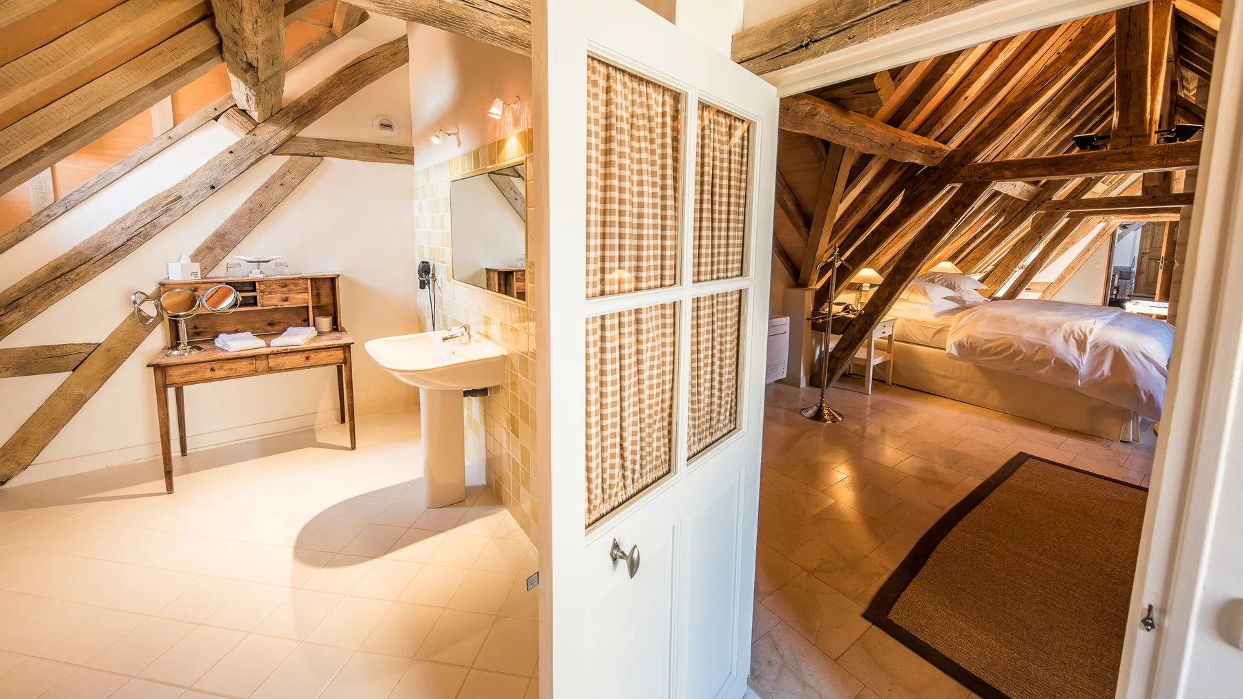 La Maison de Rhodes interior