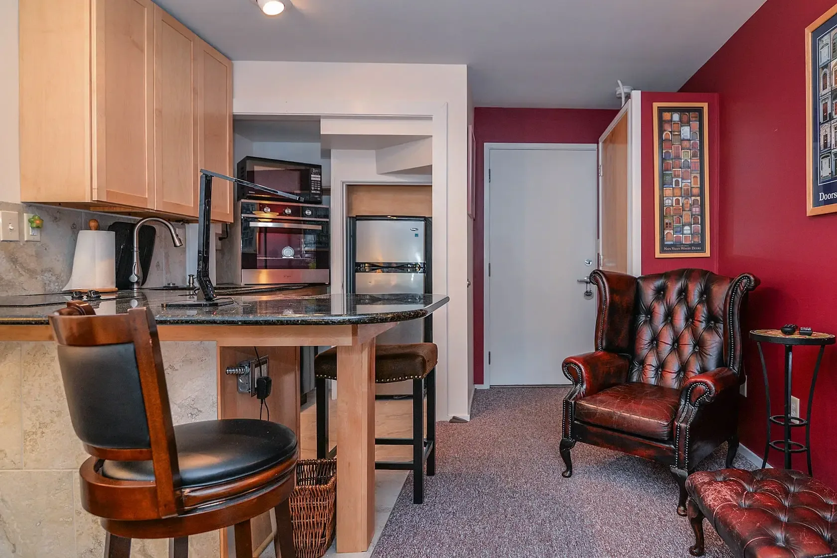 Cocina pequeña y zona de estar de Charleston.