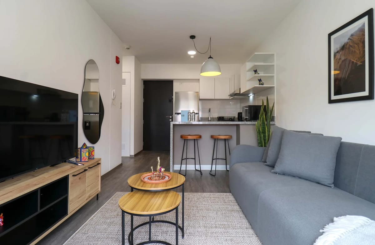 Modern 1BR in Historic Cusco w/ Balcony