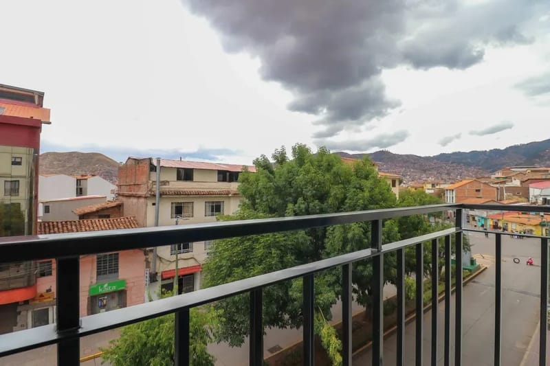 Modern 1BR in Historic Cusco w/ Balcony