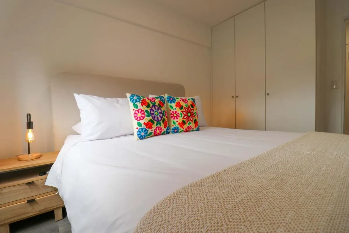 Modern 1BR in Historic Cusco w/ Balcony