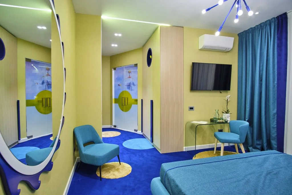 Guest room interior
