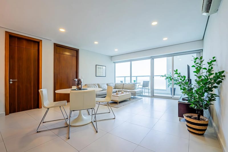 Deluxe 2BR in Costa del Este w/ Balcony