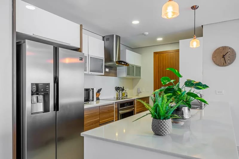 Deluxe 2BR in Costa del Este w/ Balcony