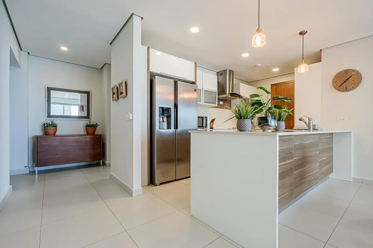 Deluxe 2BR in Costa del Este w/ Balcony