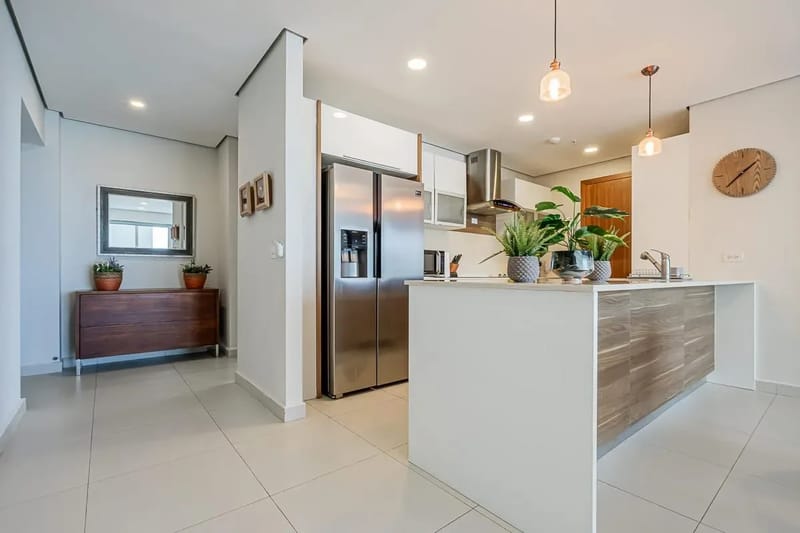 Deluxe 2BR in Costa del Este w/ Balcony