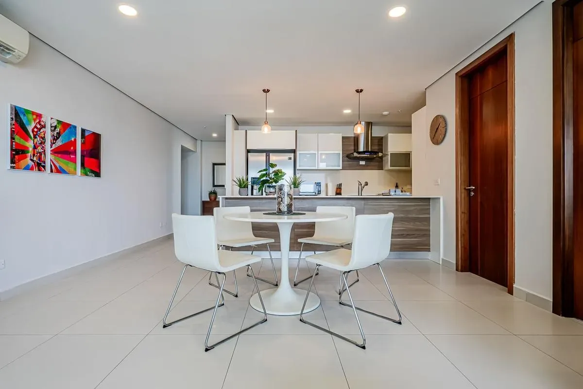 Deluxe 2BR in Costa del Este w/ Balcony